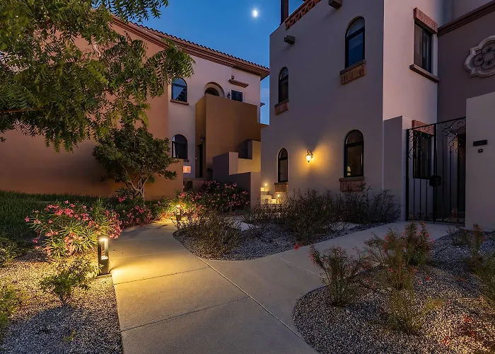Gorgeous 2 Bedroom With Access At Mavila