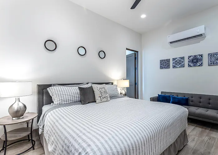 Gorgeous 2 Bedroom With Access At Mavila